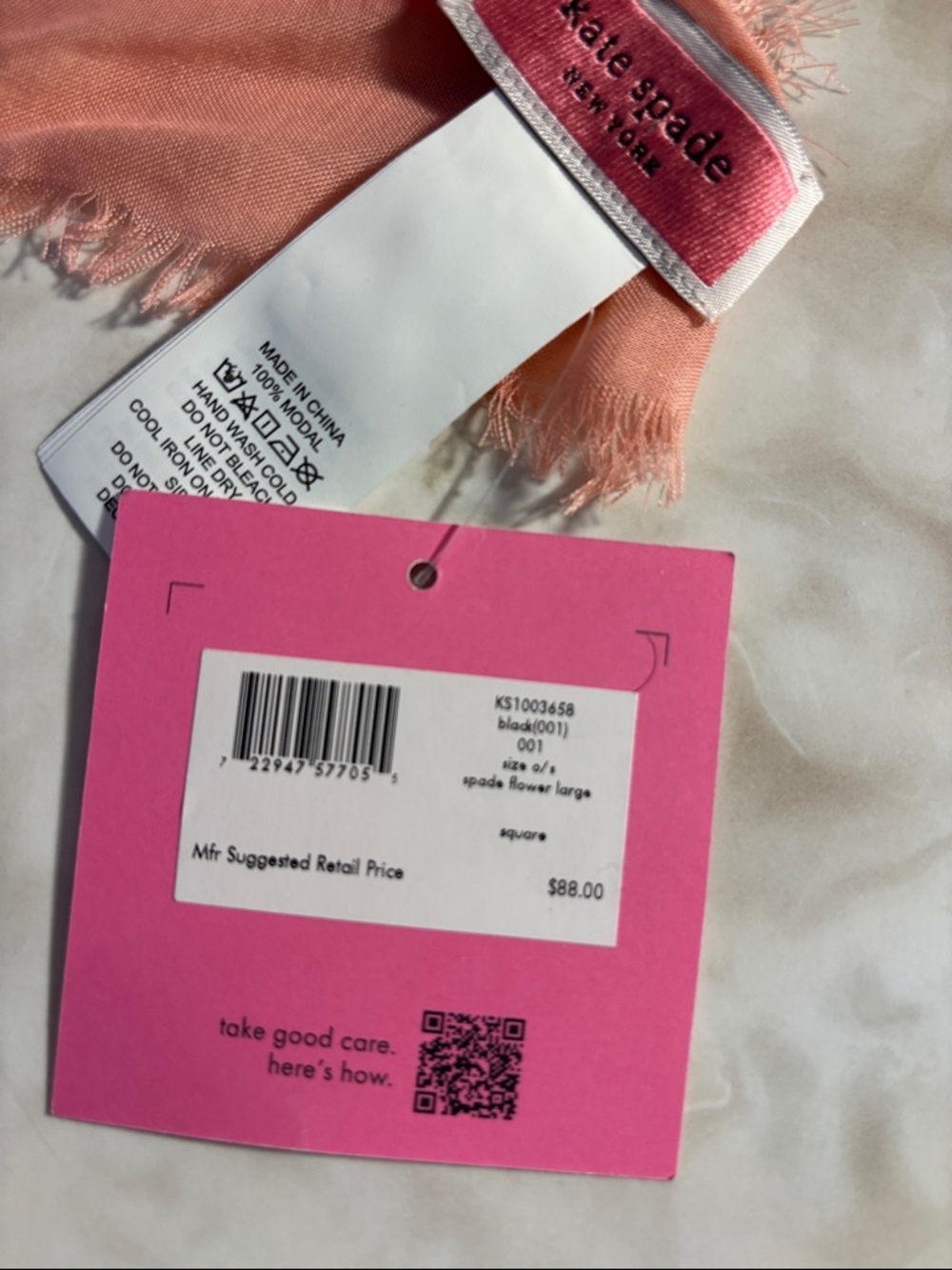 Kate Spade large Flower Cape / scarf in beautiful shades of pink - Picture 7 of 7